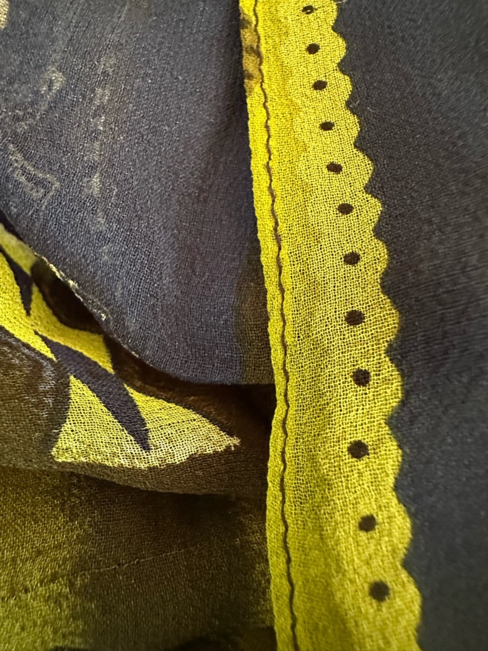 Chico’s Silk Oblong Scarf Artsy Boho Royal Blue & Lime Green Colorblock Designs - Picture 9 of 17
